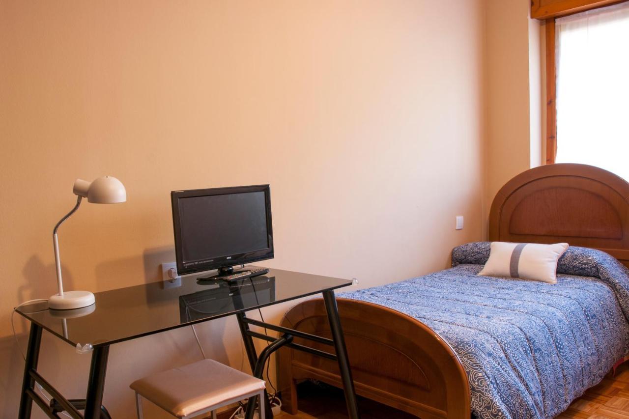 Апартаменты Apartamento Araceli Proximo A Clinica Oftalmologica Fdez Vega Овьедо Экстерьер фото
